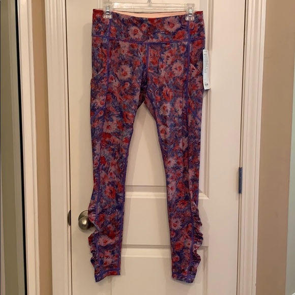 NWT Lululemon Speer Tight IV legging - size 8 - Picture 4 of 6